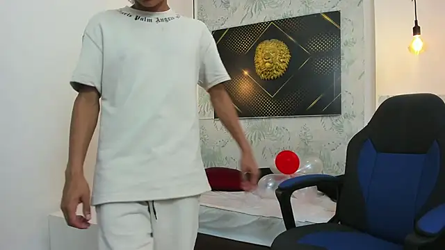 Snapshot of JordanAndAndrew chatting on February 16, 2025, 7:27 pm JordanAndAndrew online show from February 16, 2025, 7:27 pm