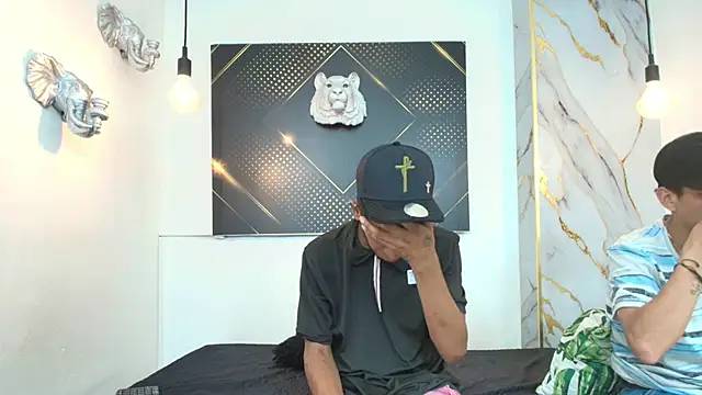 Snapshot of JordanAndAndrew chatting on November 26, 2025, 8:10 pm JordanAndAndrew online show from November 26, 2025, 8:10 pm