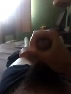 maxim1879 online show from November 24, 2025, 9:47 pm