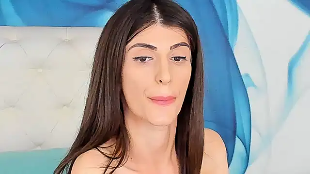Snapshot of SkinnyDolly chatting on July 7, 2026, 6:47 am SkinnyDolly online show from July 7, 2026, 6:47 am
