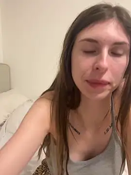 emma05 online show from December 9, 2024, 8:12 pm