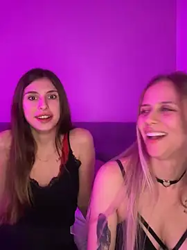 emma05 online show from January 1, 2025, 7:43 pm