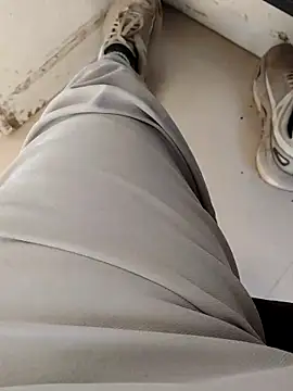 Snapshot of MrNick74 chatting on December 20, 2025, 4:08 am MrNick74 online show from December 20, 2025, 4:08 am