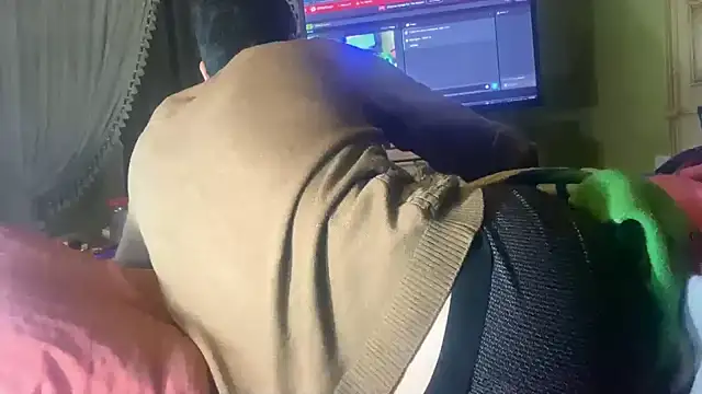 Snapshot of emylolo9 chatting on December 22, 2024, 10:25 pm emylolo9 online show from December 22, 2024, 10:25 pm