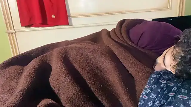 Snapshot of emylolo9 chatting on December 29, 2024, 4:16 am emylolo9 online show from December 29, 2024, 4:16 am