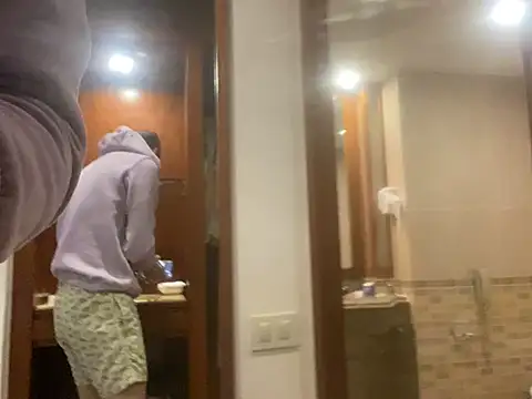 Snapshot of emylolo9 chatting on January 26, 2025, 11:39 am emylolo9 online show from January 26, 2025, 11:39 am