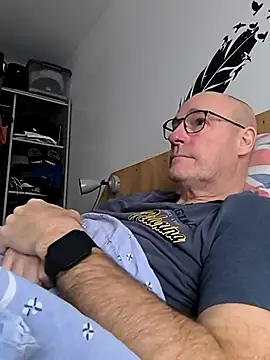 bogland33 online show from December 23, 2025, 10:35 am