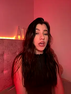 ARITOO  online show from September 24, 2025, 3:43 am