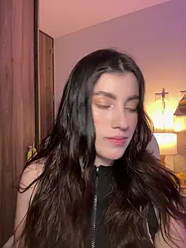 ARITOO  online show from April 12, 2026, 3:22 am