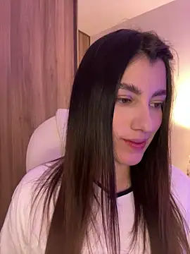 ARITOO  online show from April 15, 2026, 3:35 am