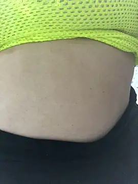 ahross online show from November 6, 2025, 9:54 am