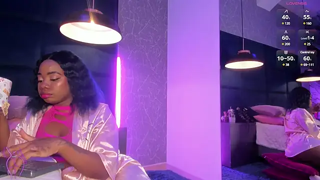 johannaMiller1 online show from February 27, 2025, 9:04 pm