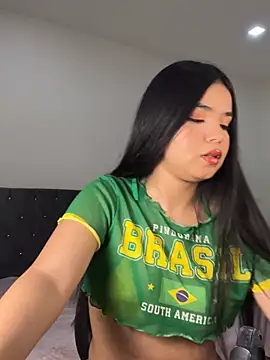 AuroraFiore online show from March 10, 2026, 3:00 am