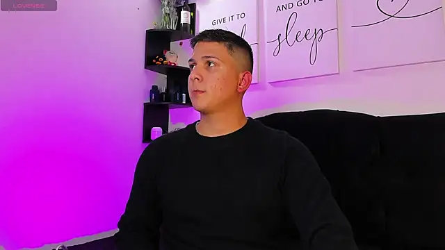 ANDREZALVAREZ online show from January 25, 2025, 6:45 am