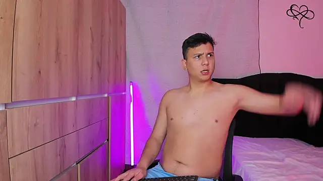 Snapshot of ANDREZALVAREZ chatting on January 14, 2026, 11:42 pm ANDREZALVAREZ online show from January 14, 2026, 11:42 pm