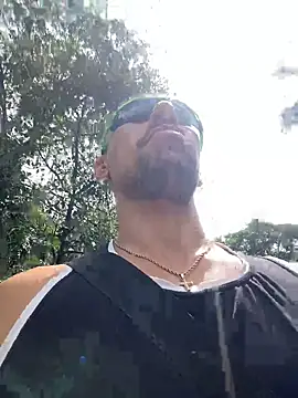 Snapshot of dantedesirexx chatting on February 6, 2025, 5:40 pm dantedesirexx online show from February 6, 2025, 5:40 pm