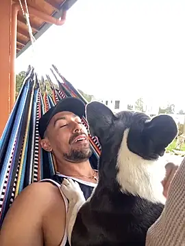 Snapshot of dantedesirexx chatting on February 13, 2025, 7:42 pm dantedesirexx online show from February 13, 2025, 7:42 pm