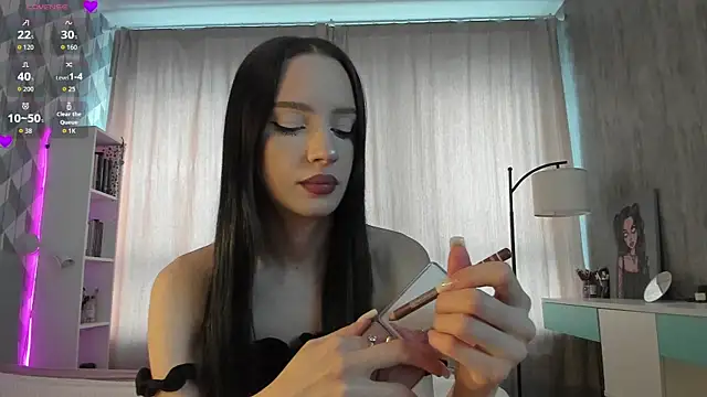 flora off online show from December 17, 2025, 6:41 am