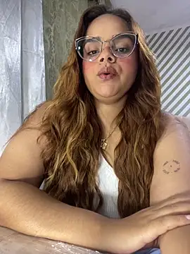 Evabigass online show from February 1, 2026, 2:54 am