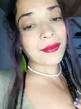 Snapshot of Elvishcassie_ chatting on February 12, 2025, 9:01 pm Elvishcassie online show from February 12, 2025, 9:01 pm