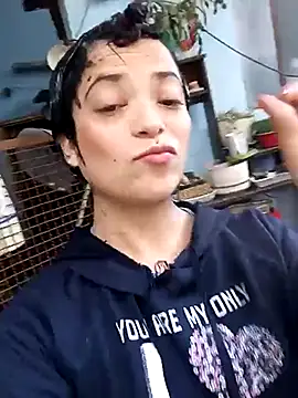 Snapshot of Elvishcassie_ chatting on February 18, 2025, 5:31 pm Elvishcassie online show from February 18, 2025, 5:31 pm