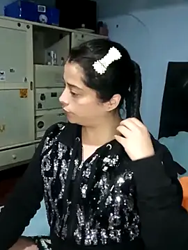 Snapshot of Elvishcassie_ chatting on March 9, 2025, 11:46 pm Elvishcassie online show from March 9, 2025, 11:46 pm