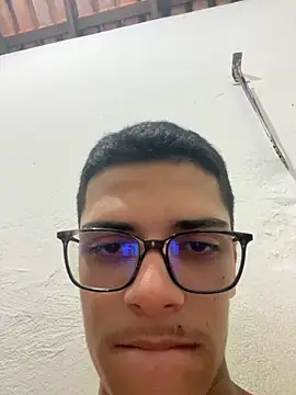 Naka300 online show from February 14, 2025, 2:28 am