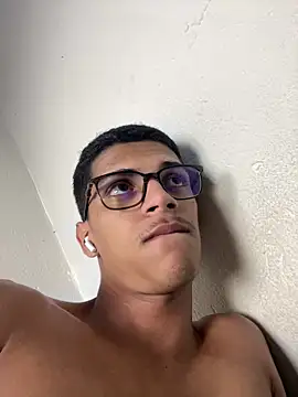 Naka300 online show from March 10, 2025, 2:17 am