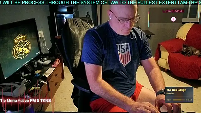 Snapshot of Pilot_Dave_69 chatting on September 23, 2025, 4:15 am Pilot Dave 69 online show from September 23, 2025, 4:15 am