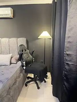 CallumMuscle online show from December 5, 2025, 2:53 am