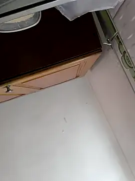 evafoxs online show from November 11, 2025, 5:35 pm