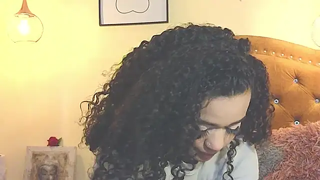 evafoxs online show from November 22, 2025, 11:04 pm