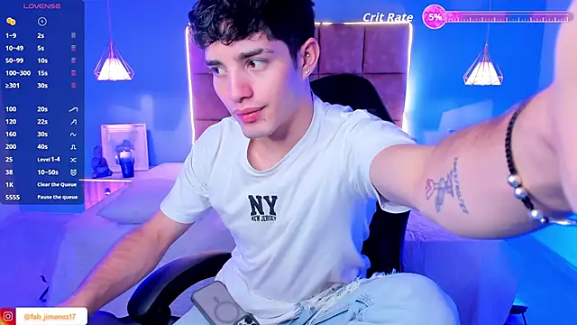 Snapshot of AlejooTwink chatting on February 13, 2026, 1:12 am AlejooTwink online show from February 13, 2026, 1:12 am