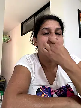 Snapshot of siri_duque chatting on November 23, 2025, 3:56 pm siri duque online show from November 23, 2025, 3:56 pm