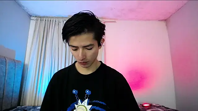 Snapshot of Yellowpokemon23 chatting on April 8, 2026, 6:08 pm Yellowpokemon23 online show from April 8, 2026, 6:08 pm