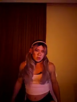 Reneta Rebekka Lopez online show from October 25, 2025, 6:35 pm