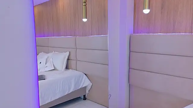 AnabelleRay online show from December 16, 2025, 8:03 pm