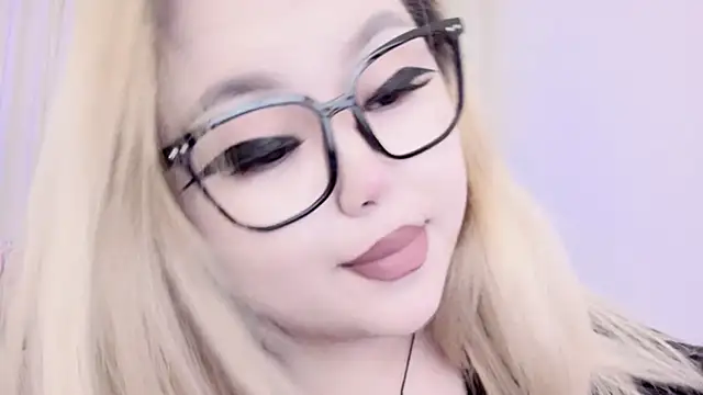 Snapshot of amelia_sunlight chatting on March 12, 2025, 11:22 pm amelia sunlight online show from March 12, 2025, 11:22 pm