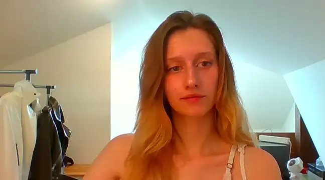 LUNA delight online show from February 25, 2025, 10:47 am