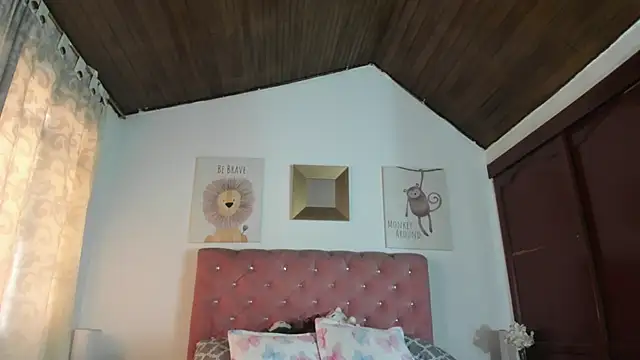 CelessteRedds online show from October 27, 2025, 2:43 pm