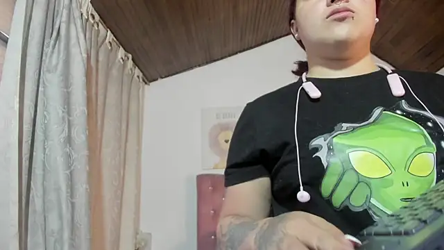 CelessteRedds online show from January 15, 2026, 11:26 am