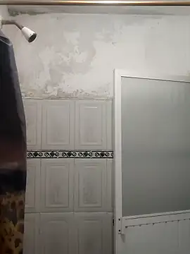 Snapshot of Slut_Milf_ chatting on September 18, 2025, 5:26 pm Slut Milf  online show from September 18, 2025, 5:26 pm