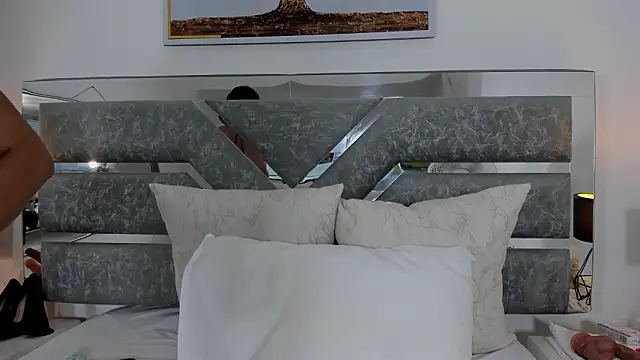 Snapshot of Slut_Milf_ chatting on February 5, 2026, 8:02 pm Slut Milf online show from February 5, 2026, 8:02 pm