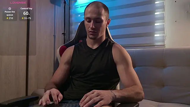 Snapshot of AxelFairchaild chatting on April 30, 2026, 1:06 pm AxelFairchaild online show from April 30, 2026, 1:06 pm