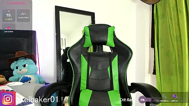 Snapshot of Axel_baker01 chatting on March 1, 2025, 12:17 am Axel baker01 online show from March 1, 2025, 12:17 am