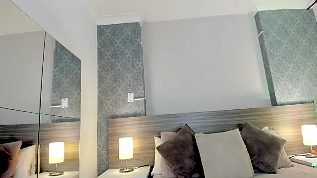 Snapshot of Mistyca chatting on October 13, 2025, 11:21 am Mistyca online show from October 13, 2025, 11:21 am