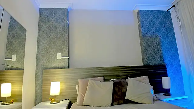 Snapshot of Mistyca chatting on October 22, 2025, 10:26 am Mistyca online show from October 22, 2025, 10:26 am