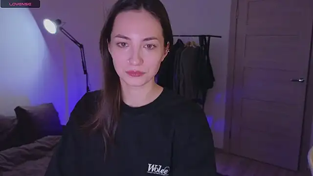 Snapshot of Space_X_Roxy_ chatting on December 9, 2024, 3:44 pm Space X Roxy online show from December 9, 2024, 3:44 pm