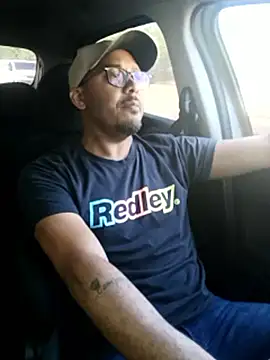 johnwalkerRjts online show from October 22, 2025, 12:38 pm