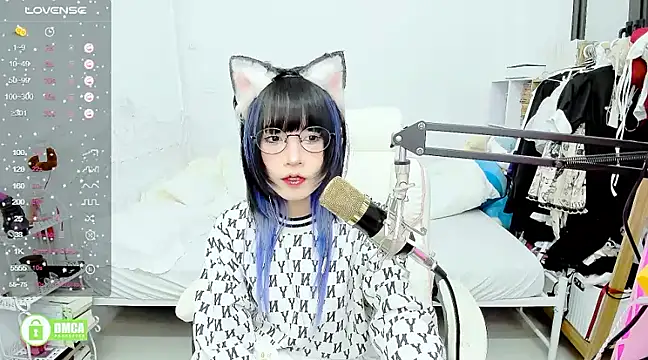 RassieRaph online show from February 13, 2025, 5:11 pm